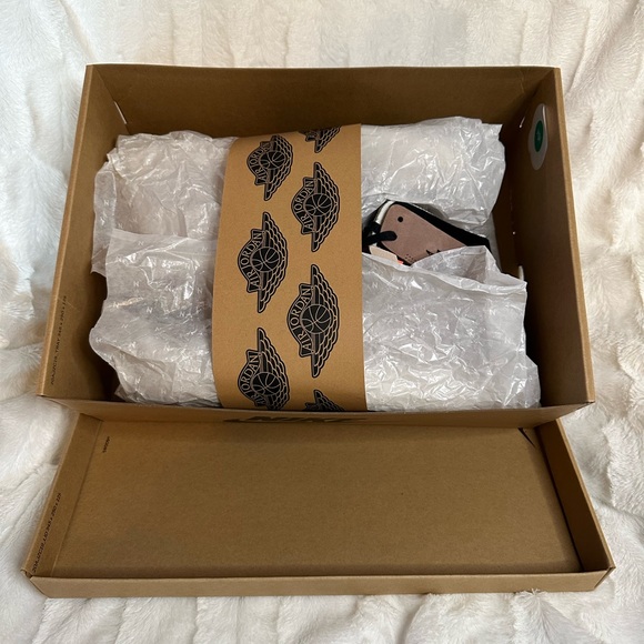 WMNS Jordan 1 High Zoom Canyon Rust, W 10.5, used, great condition, with box. - Picture 7 of 7